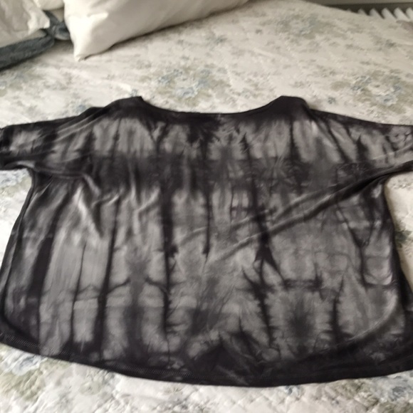 Roxy tie dye tee like new never worn size large - Picture 4 of 4